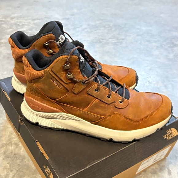The North Face Men's Tan Shoes - Picture 1 of 4